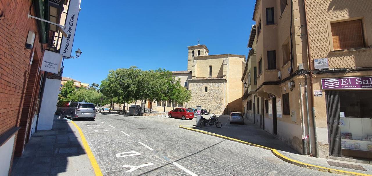 Hospedaje Bar El Gato Del Acueducto Segovia Kültér fotó